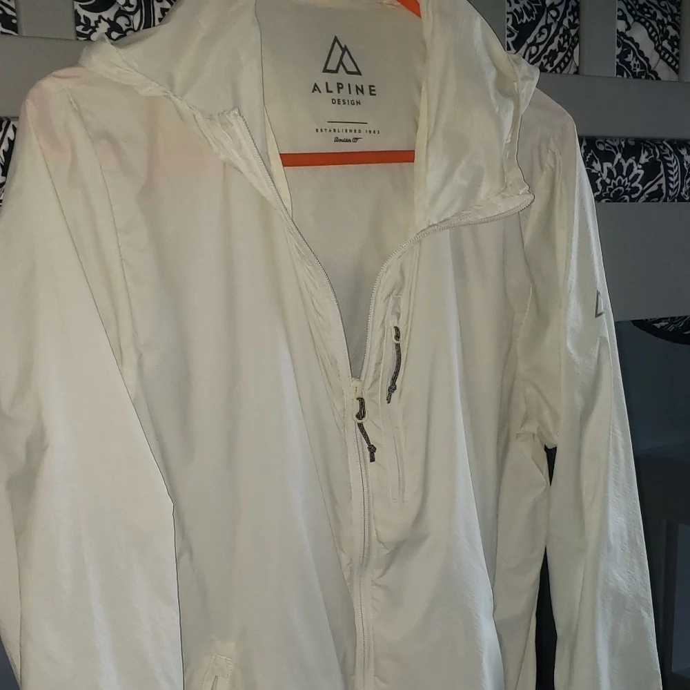 Alpine Design | Lightweight windbreaker - Picture 2 of 6